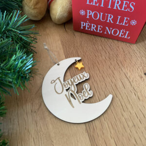 boule-de-noel-bois-personnalisee-lune-collection-bois