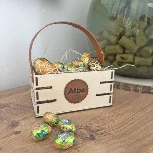 panier-de-paques-personnalise-en-bois