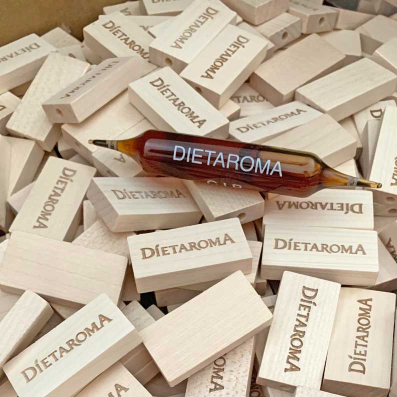 casse-ampoule-en-bois-personnalise