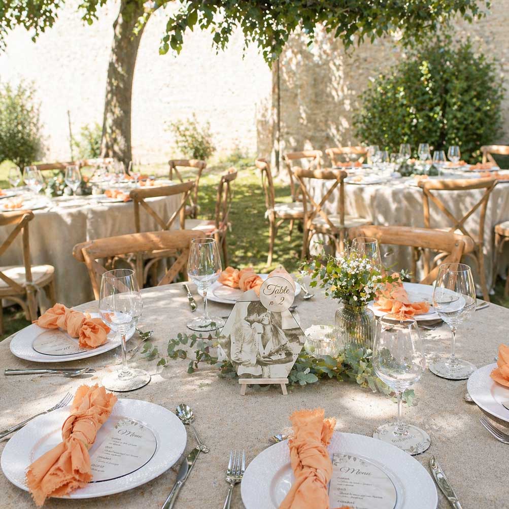 decoration-mariage-en-bois-personnalise